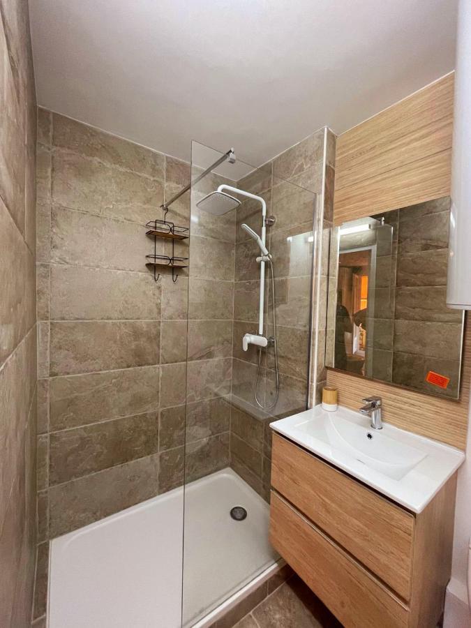Le Studio Tahiti 4 Pers 600M De La Plage La Faviere Bormes-les-Mimosas Bagian luar foto